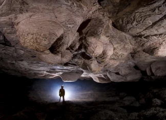 Спелеология, пещера