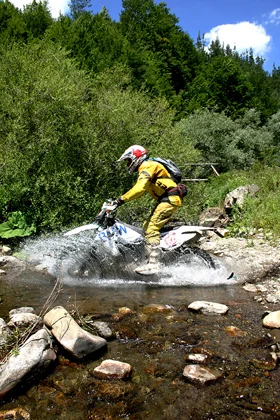 Шест дни Луда работа Шест дни Луда работа