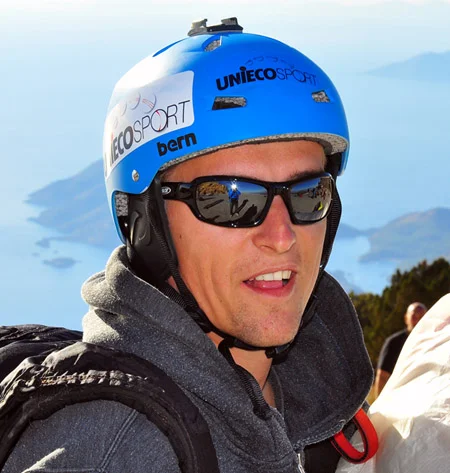 AcroParagliding - Veselin Ovcharov AcroParagliding - Veselin Ovcharov