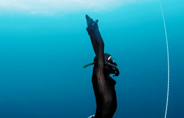 Любомир Стефанов: Подводният номад ЛЮБОМИР СТЕФАНОВ – THE SEANOMAD