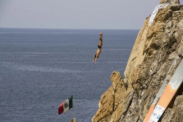 Тодор Спасов - Хрониките на един професионален скачач Тодор Спасов - Хрониките на един професионален скачач