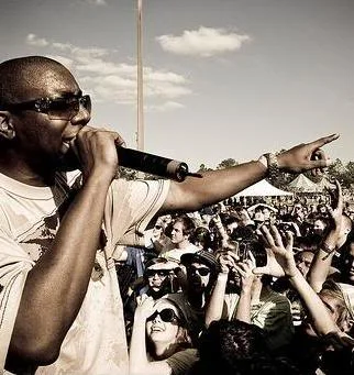 nspectah DECK & Colt Se Seavers от Wu -Tang Clan с подгряващ концерт за LOOP ELEVATION! nspectah DECK & Colt Se Seavers от Wu -Tang Clan с подгряващ концерт за LOOP ELEVATION!