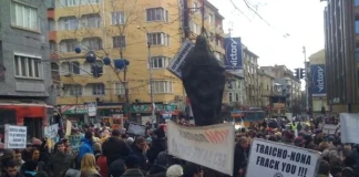 Протести срещу шистовия газ в цялата страна