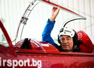 Свилен Иванов – акробатичен пилот и инструктор