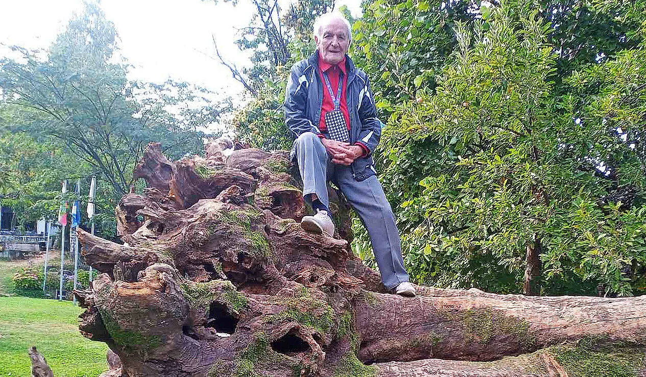 доц. Сандю Бешев