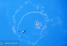 Тандемни полети с парапланер по време на Въздухария 2013 Въздухария 2013