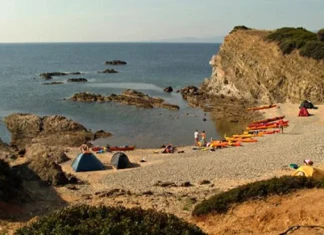 Обиколка с каяк на остров Амулиани Амулиани