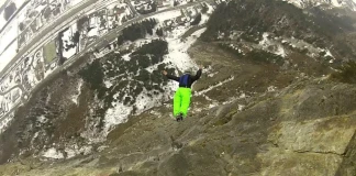 Бейсжъмп скок с надуваеми снегоходки Smallfoot