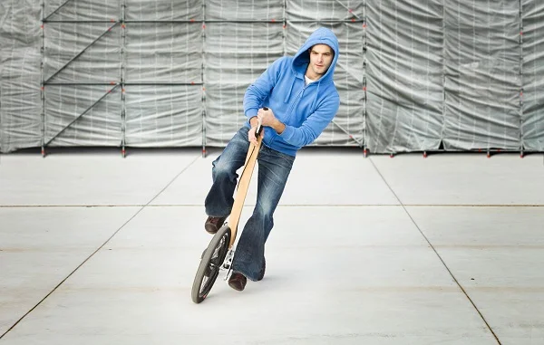 Създателите на Half bike за иновативното полуколело Създателите на Half bike за иновативното полуколело