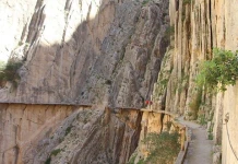 Да заснемеш най-опасната пътека в света Ел Каминито дел Рей