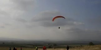 Парапланеризъм-целно кацане