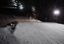 Байкърите цепят мрака Winter Bike Duel