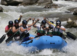 Откриване на рафтинг сезон 2015 по река Струма Снимка: Адвенчър Нет