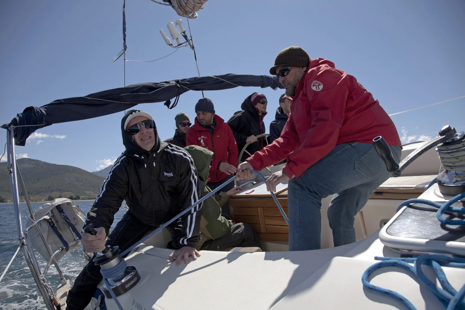 Ветроходен капитански курс в Егейско море на „SP Kayak & Sailing“. Снимка: Николай Бозаков