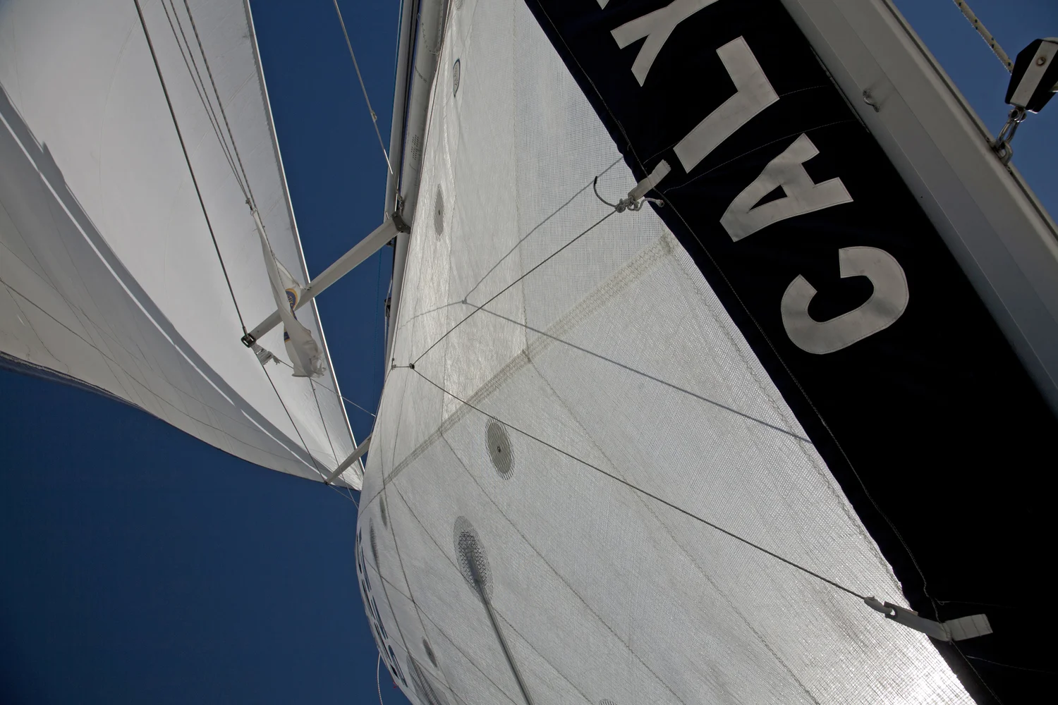 Ветроходен капитански курс в Егейско море на „SP Kayak & Sailing“. Снимка: Николай Бозаков