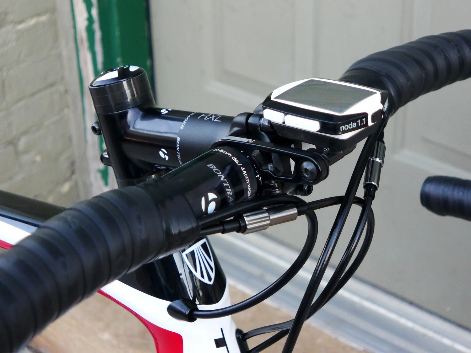 Безжичните компютри на BONTRAGER ще ви държат сметка колко бързо, колко дълго и колко трудно е било карането, като освен скорост и разстояние, ще измерят и сърдечен ритъм и енергия.