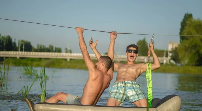 One Architecture Week: Да се раздвижим и приобщим реката Слаклайн