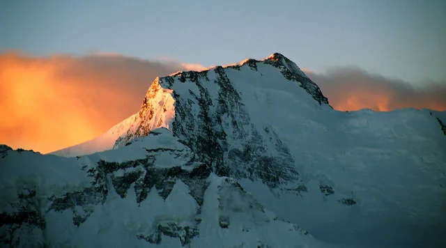 връх Исмаил Самани (Комунизъм, 7495)