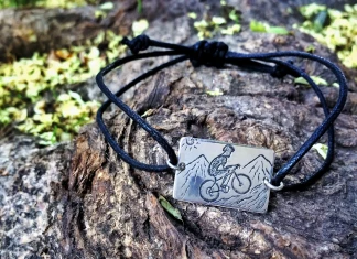 По бижутата ще ги познаете Каролина Калибацева