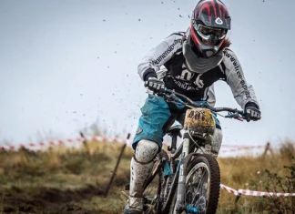 За педалите и… още нещо Ани Томева. Фотография: Танеца