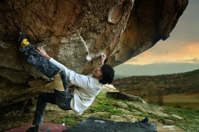 Емилиян Колевски по маршрут Predator (7C), в Прилеп; фотография: Благовеста Банчева