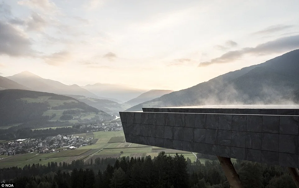 Да плуваш в небето