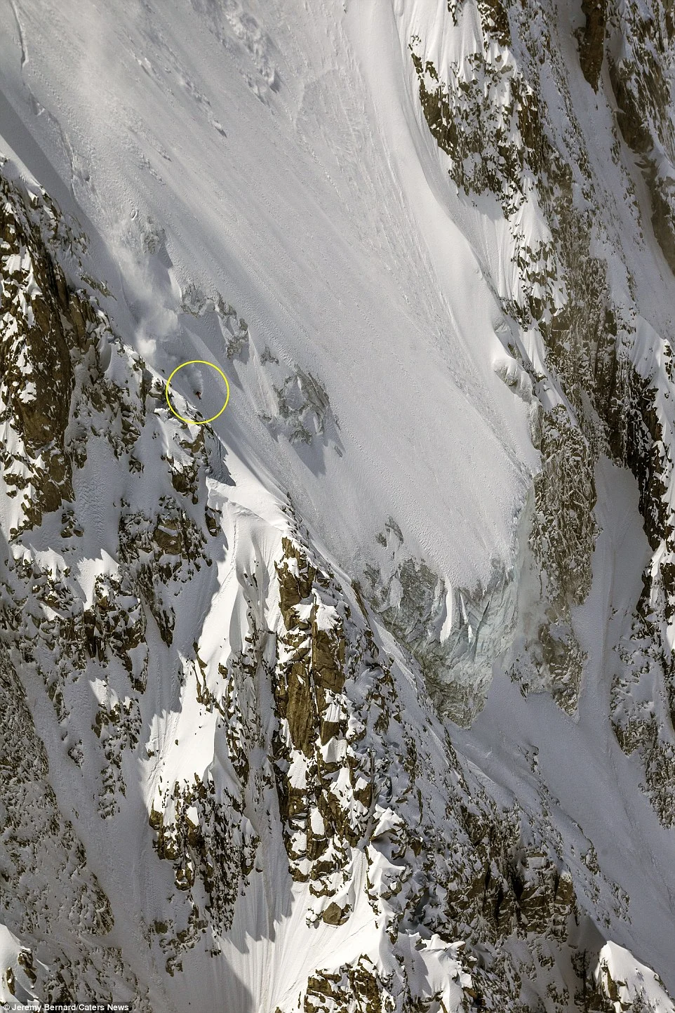 Открийте скиора на снимките