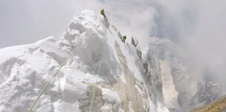 Изкачване на югоизточното ребро