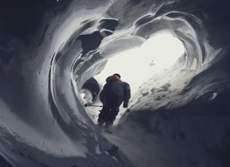 Ски в ледник