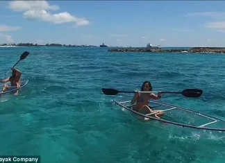 Прозрачен каяк