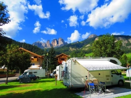 Над Доломитите с парапланер