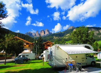 Над Доломитите с парапланер