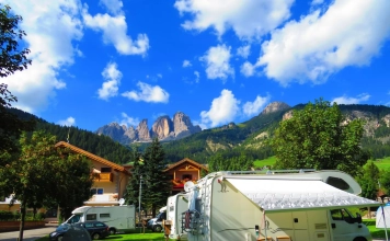 Над Доломитите с парапланер