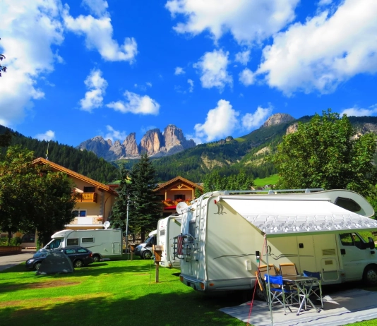 Над Доломитите с парапланер