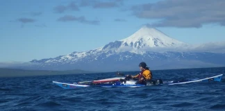 С каяци около Алеутските острови