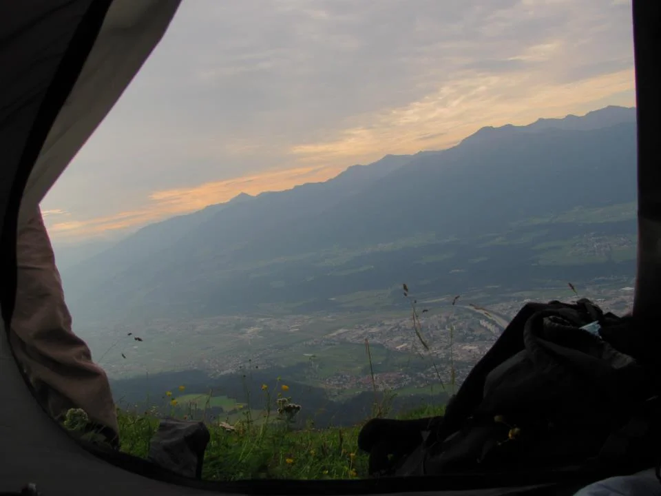 Диво къмпингуване