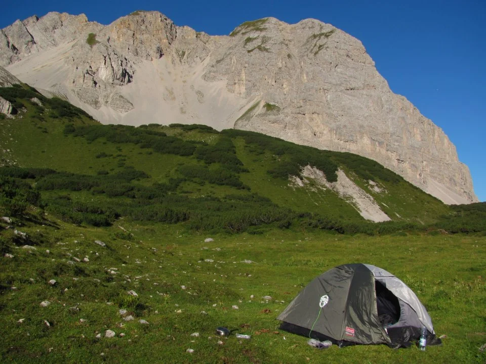 Диво къмпингуване