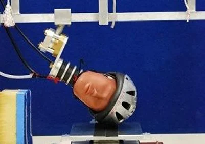 Велосипедната каска