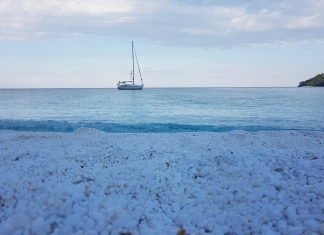 Обиколка около Тасос с яхта