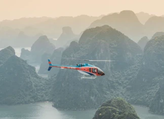 Заливът Халонг с хеликоптер