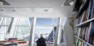 Книжарница на 3466 м н.в. отвори врати под Монблан книжарница под монблан