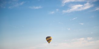 Hot air balloon