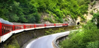 Теснолинейката Септември-Добринище попадна в Топ 10 на най-добрите европейски пътувания с влак