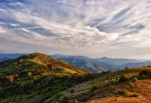 10-те планински първенци на България: опознай родината отвисоко Родопи