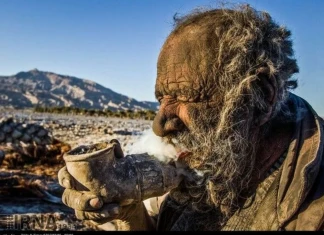 „Най-мръсният човек в света“ почина след като се изкъпа за пръв път от повече от 50 години Аму Хаджи,