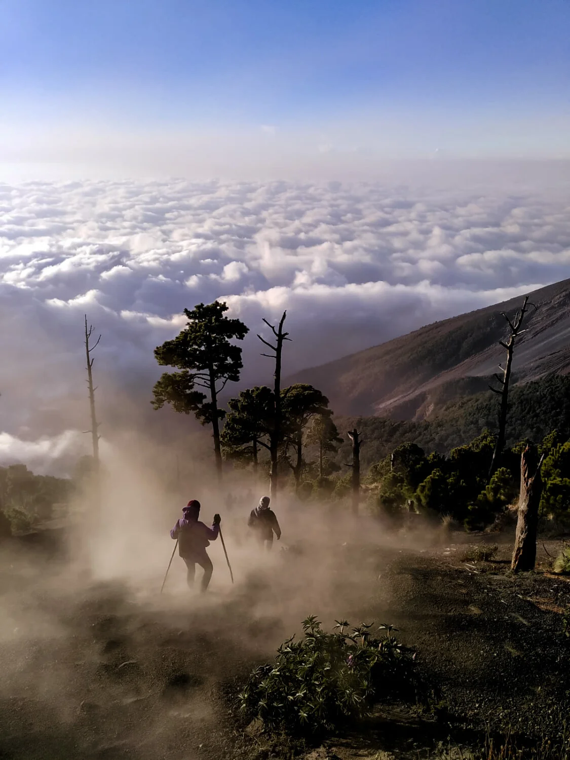 Цвете и Петер, вулкан Акатенанго, Гватемала