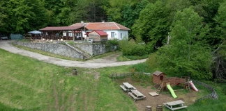 Хижа "Бонсови поляни"