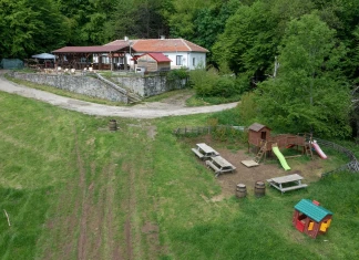 Хижа „Бонсови поляни“ Хижа "Бонсови поляни"