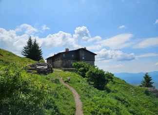 Хижа “Козя стена”