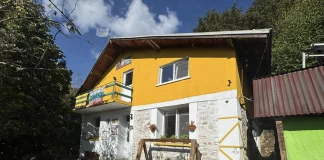 Хижа "Равнец"